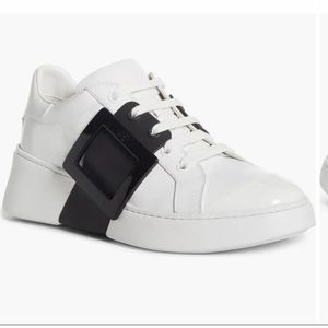 Roger Vivier Womens leather sneaker size 36 flaw